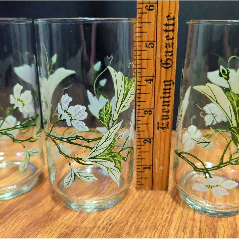 Vintage MCM Glass Highball Tumblers Set of 4 White Blossom & Green Leaf Dogwood